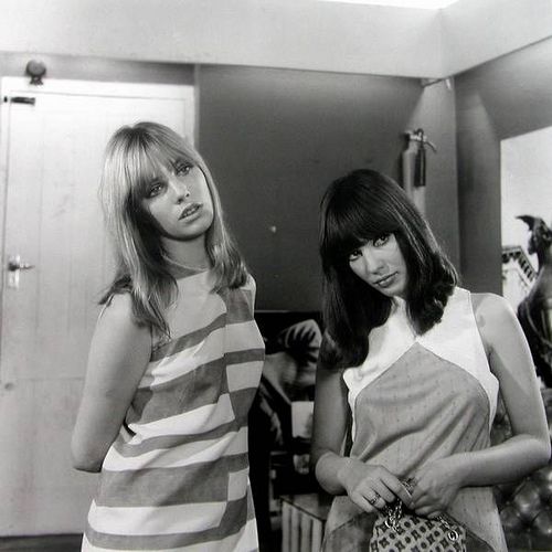 Jane Birkin and Gillian Hills in 'Blow-Up' (1966) #60sladies #Movies #Cinema #Films