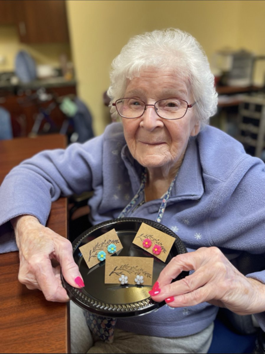 Our weekly Ladies night! It was all about the Glitz and Glamour. We loved getting to make our own jewelry! #LifeEnrichment #Trilogy #trilogyliving #LadiesNight