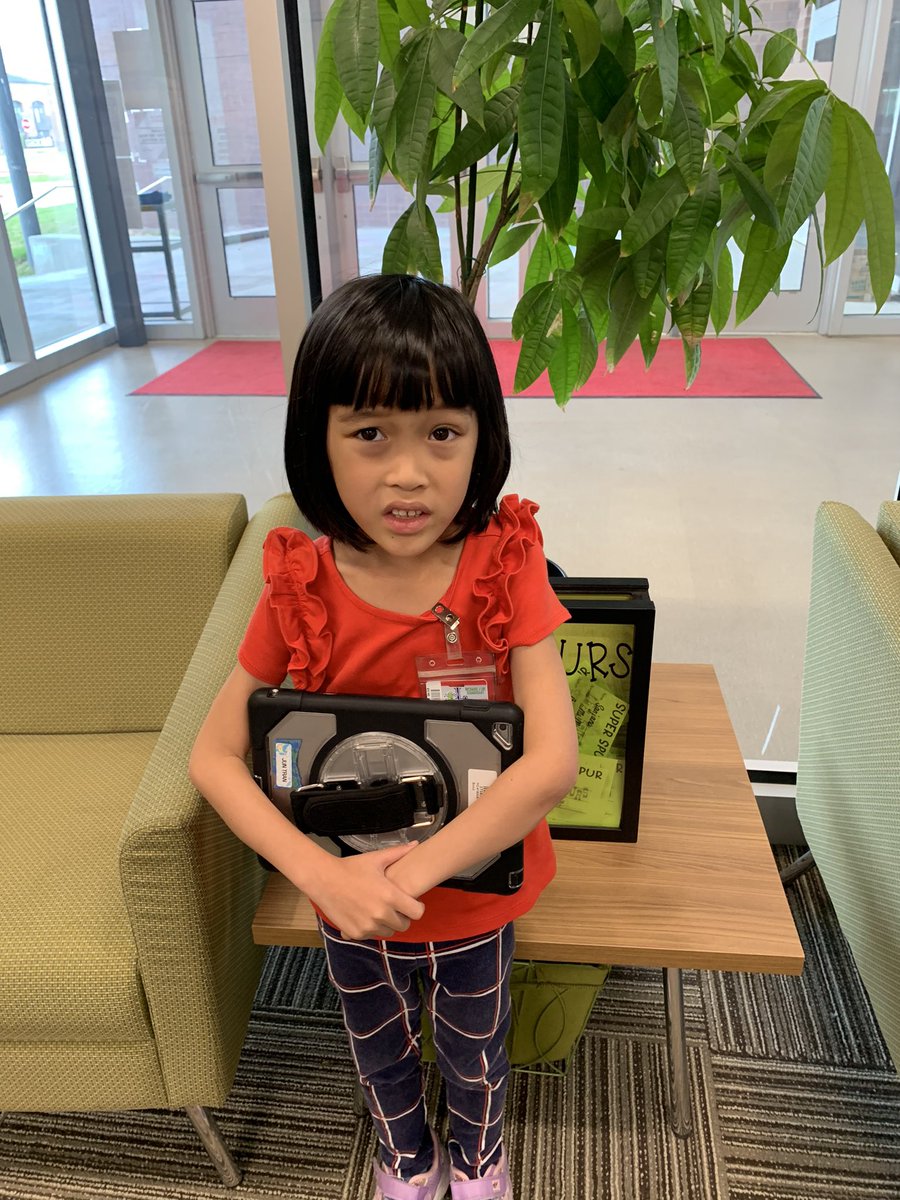 Working hard and doing her best in Art earned this R1 Learner a Super Spur. #rjlyear9 #rjladventures