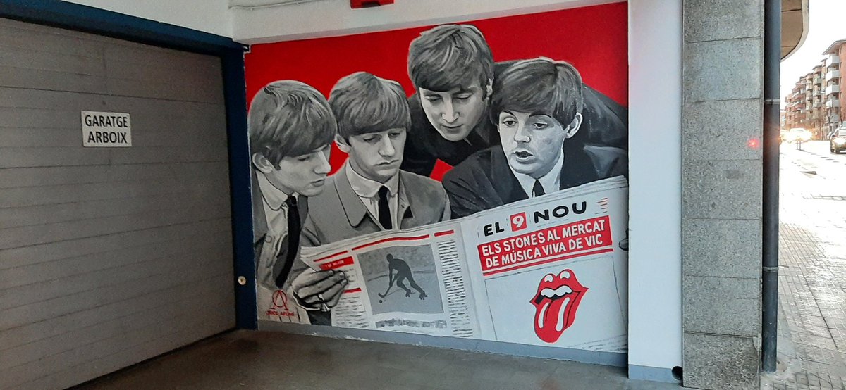 CubiJoan's tweet photo. Una agradable sorpresa al costat de casa...
Mural Art  , de l' Oriol Arumí  a Vic https://t.co/XStB8U2lmT