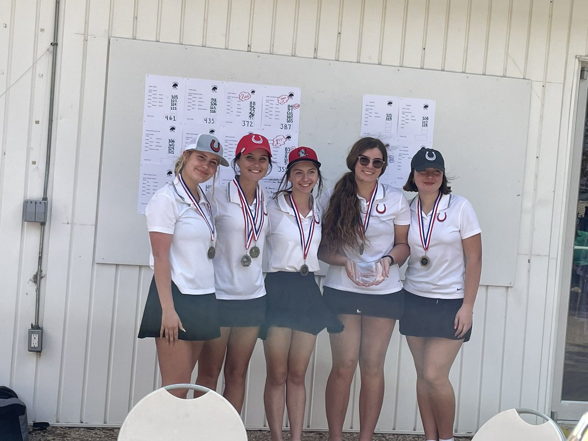 Lady Bronco Silver places 3rd 🥉 at the BISD Invitational. Lady Bronco Red places 6th. Tiffany Lange wins 2nd 🥈 individually. @LakeBeltonHS @BroncosLbhs @BeltonISDAth