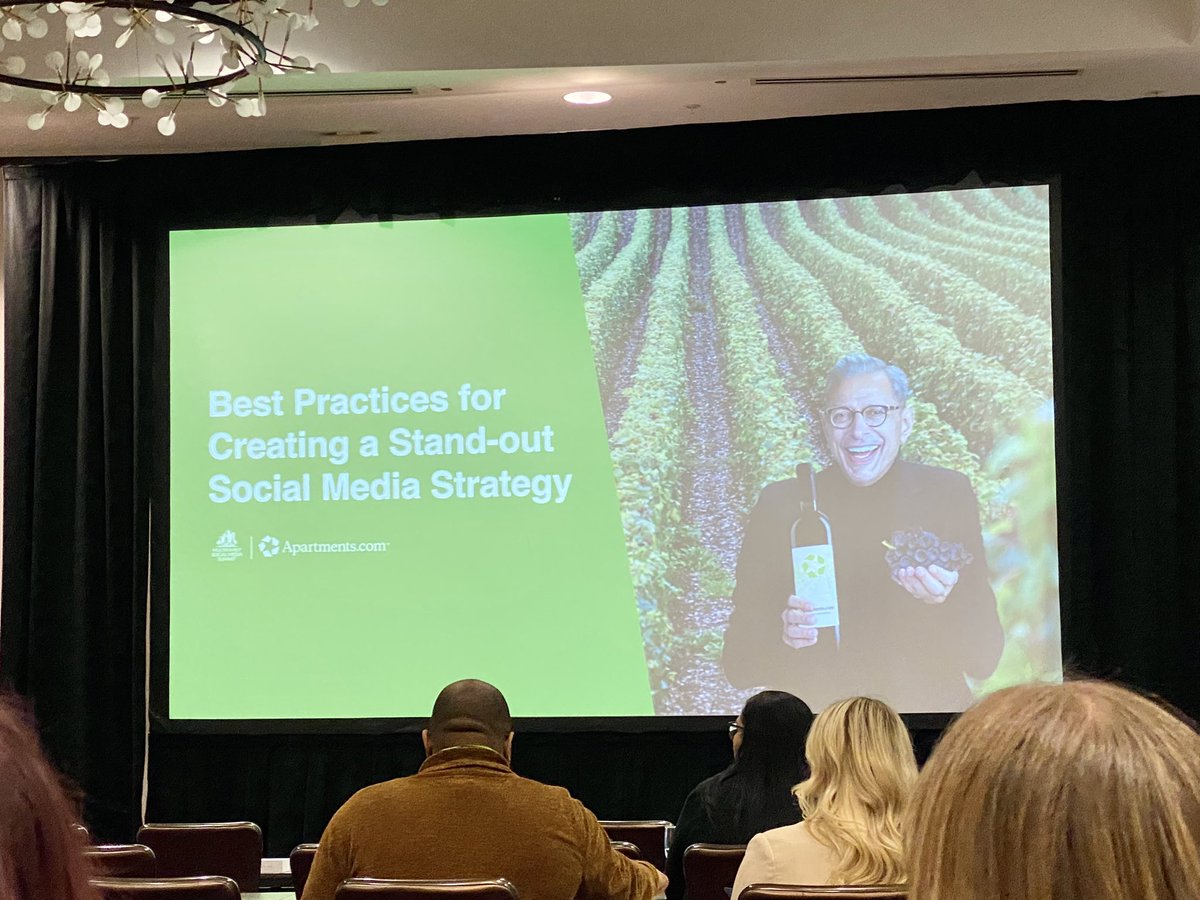 marciabollinger's tweet photo. #multifamilysms @ericacampbell delivering knowledge to multifamily friends about social media. Love seeing Brad Bellflower with wine. https://t.co/fIrbo63CX0