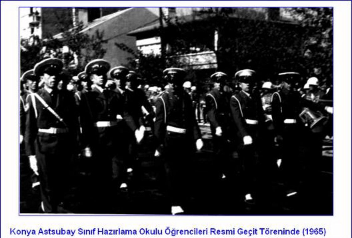 coskunpaytar's tweet photo. #AstsubaylarElele
TARİH Astsubay’larla beraber!
Astsubay’a saygı, tarihe saygıdır!
VATAN sevdasıdır yeminimiz
Halis Demir’lerdir adımız
Dün olduğu gibi bugün de,
Yüce TÜRK MİLLETİNİN emrindeyiz!
@RTErdogan 
@NureddinNebati 
@mustafaelitas 
@dbdevletbahceli 
@suleymansoylu https://t.co/29ngZuBz2g