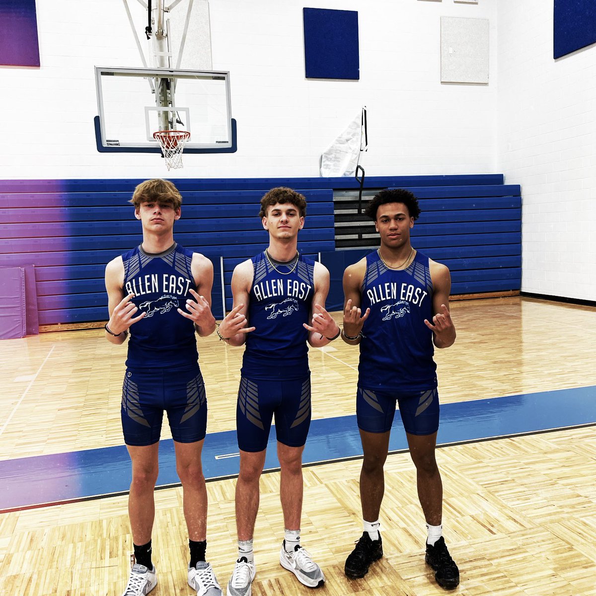 AllenEastTF's tweet image. Picture day ‘23 #BeTheFight