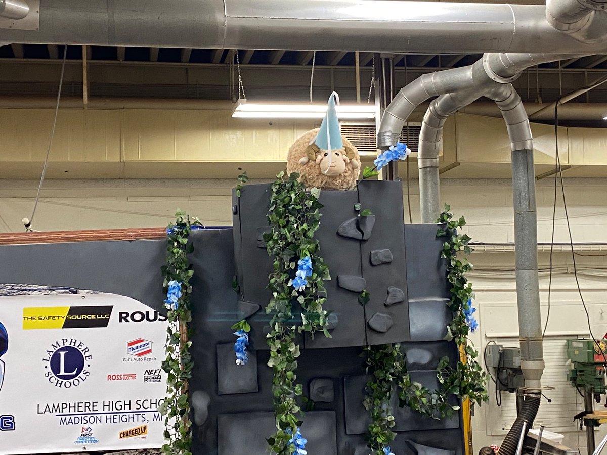 LamphereRobotics6566 tweet media