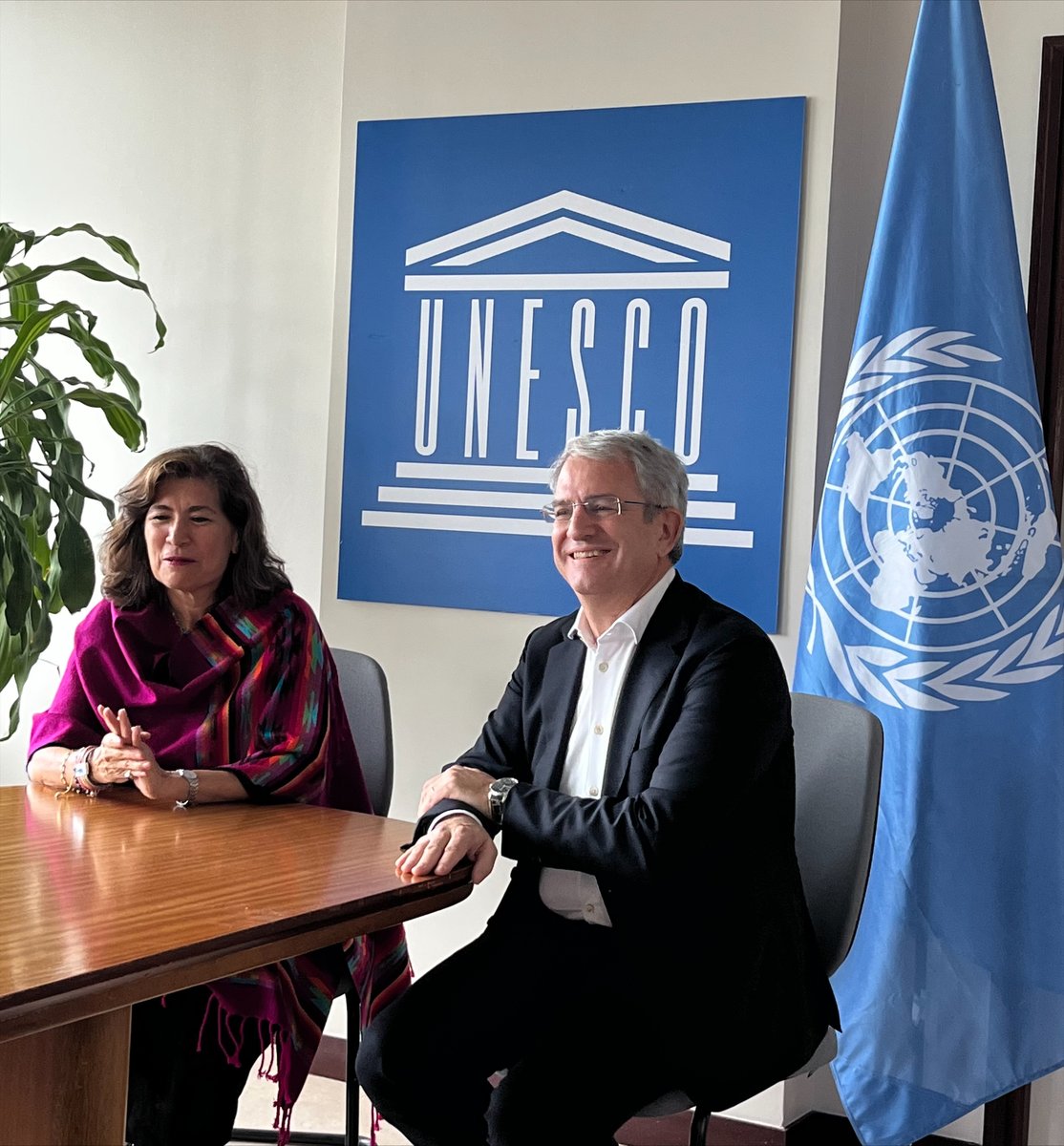 Este programa piloto en América Latina ofrecerá capital semilla y tutorías para jóvenes de entre 18 y 30 años que deseen crear iniciativas con impacto social positivo en sus comunidades. Lee más aquí bit.ly/42yi2Ol