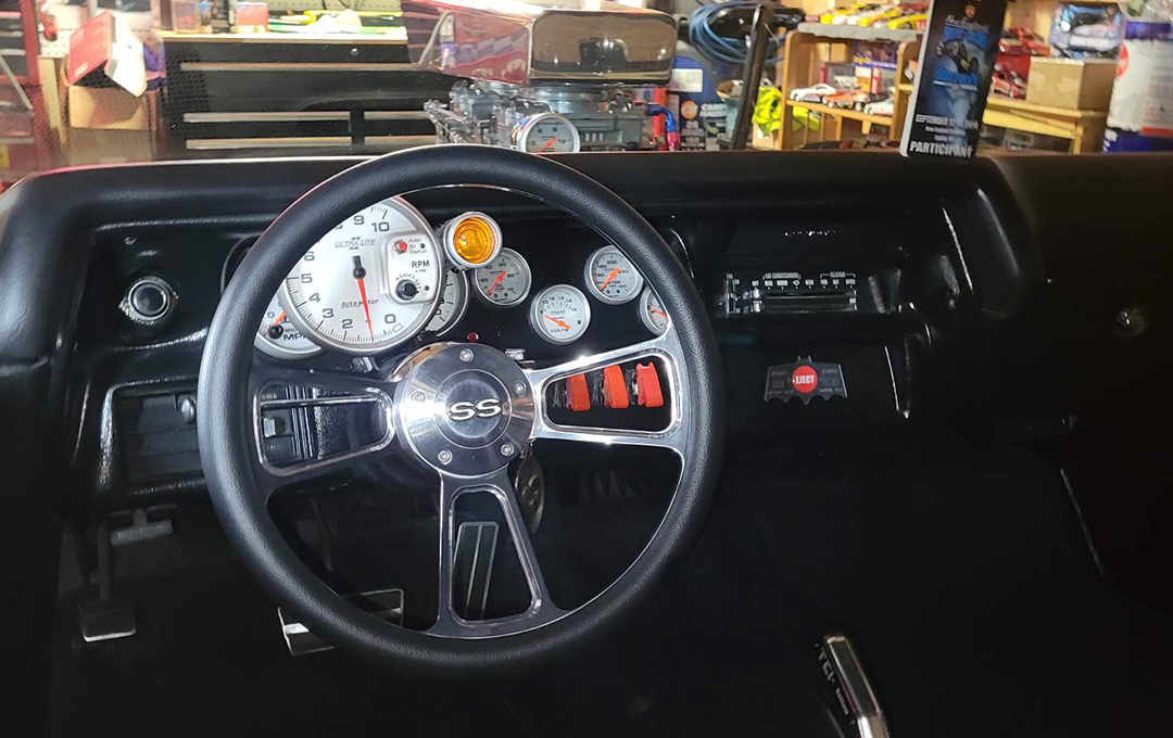 AutoMeter's tweet photo. This street-driven 1971 Chevelle is powered by a Big Block roller motor making 625 HP🏁
#streetcar #chevelle #chevychevelle #71chevelle #classicchevy #chevelless https://t.co/yMaYFSCsMn