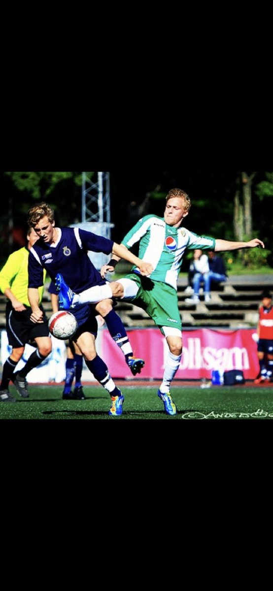 williampalmen's tweet photo. Typ såhär?
Blir varken enklare eller bättre om du frågar mig. 
@hammarbyfotboll #hammarby #bajen https://t.co/c3mbSRJ95d
