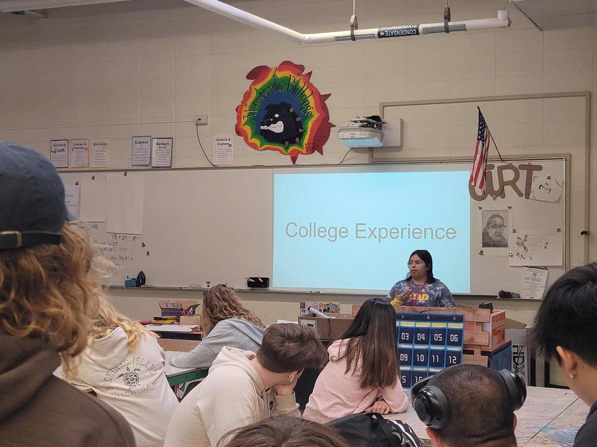 GOWHS_Art's tweet photo. Thank you, Hannah (2022 WHS grad), for sharing with us about @SCADdotedu this week. #bulldogsleadtheway https://t.co/fMrXDTnK1U