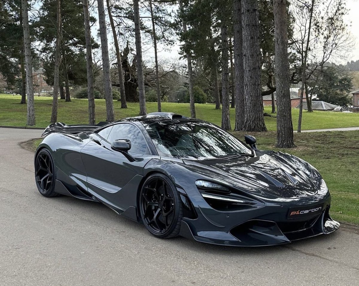 McLaren 720s