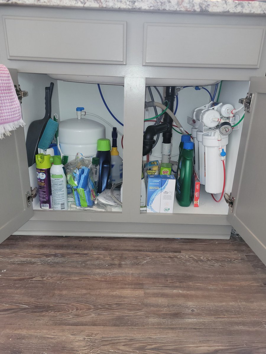 _Tadlockwater's tweet image. Before and after installation.
I always try and maximize space potential,so ladies, you don&apos;t have to worry....lol you can still put everything back 
Just give us a call today for bottled water right at the sink!
Tadlock Water of Amarillo

(806)473-9384
#Amarillo #CanyonTX