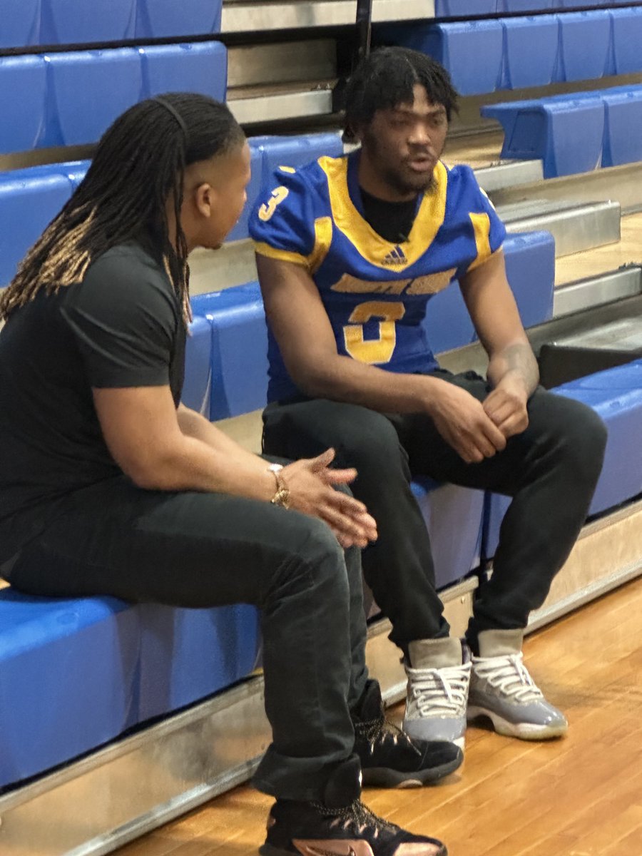NS Athlete- Malik Reid meets with WBBJ Sports Director, Zach Jones ⁦<a href="/NorthSideHighTN/">North Side High School</a>⁩