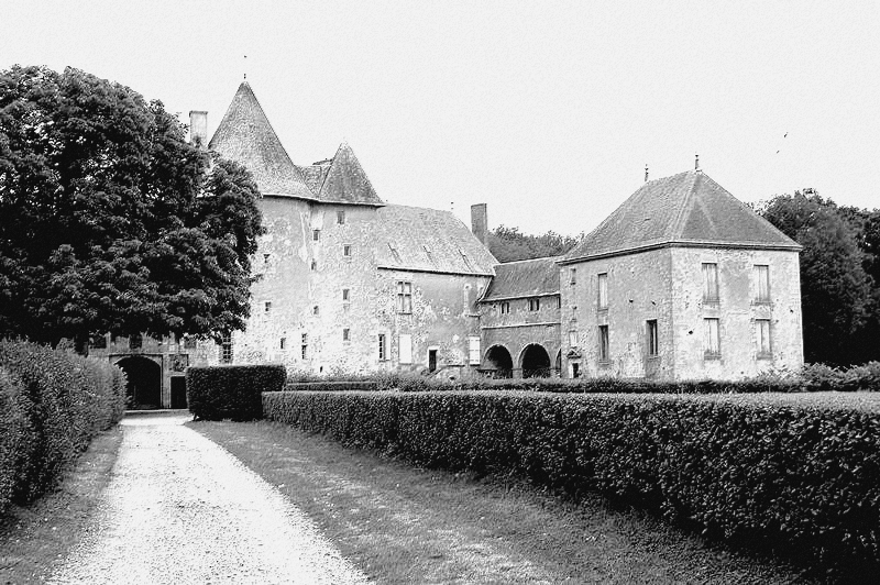 MonumentumFr's tweet photo. Château du Max à #LeTheil (#Allier) La seigneurie du Max, dépendant des ducs de Bourbon, apparaît au XIIIe siècle. A la fin du XVe siècle et au début du XVIe siècle, le fief est détenu par les frères Rolland qui ...
Suite 👉 https://t.co/8drtJJqHmn
#Patrimoine #MonumentHistorique https://t.co/gQxYKcjob3