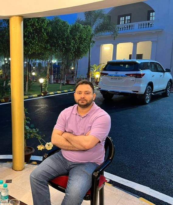 shreyanshusingh's tweet photo. Just a poor boy who was deprived of opportunities. #TejashwiYadav #23_मार्च_बिहार_बंद https://t.co/LIT4BaVCrd