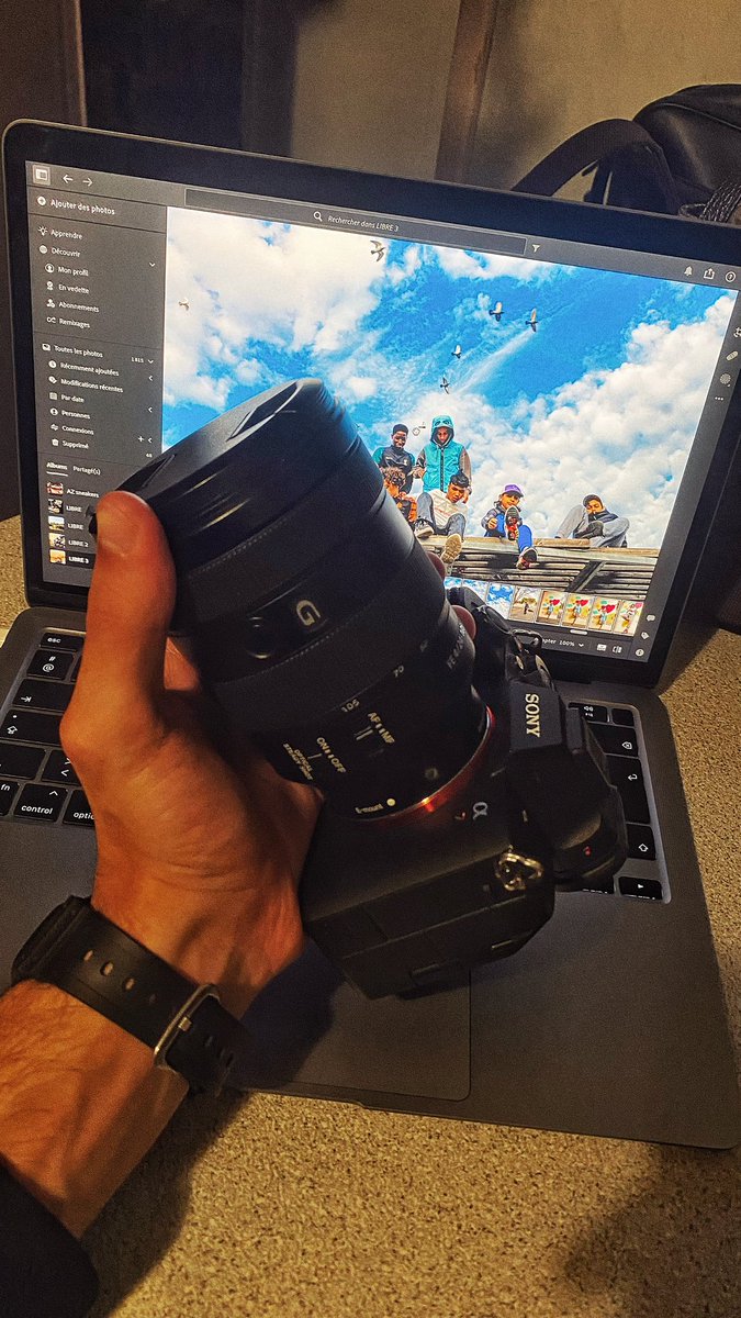 alone_sharkk's tweet photo. The camera                        The photo https://t.co/S5JkqdzEa6