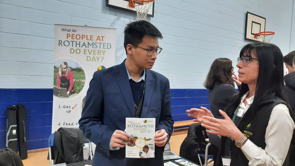 GMitrousia's tweet photo. Thank you @sirjohnlawes for hosting @Rothamsted Research! Great to reach out to so many enthusiastic students - the future of science is in great hands! #sjlcareersfair https://t.co/ODG3QkNdX6
