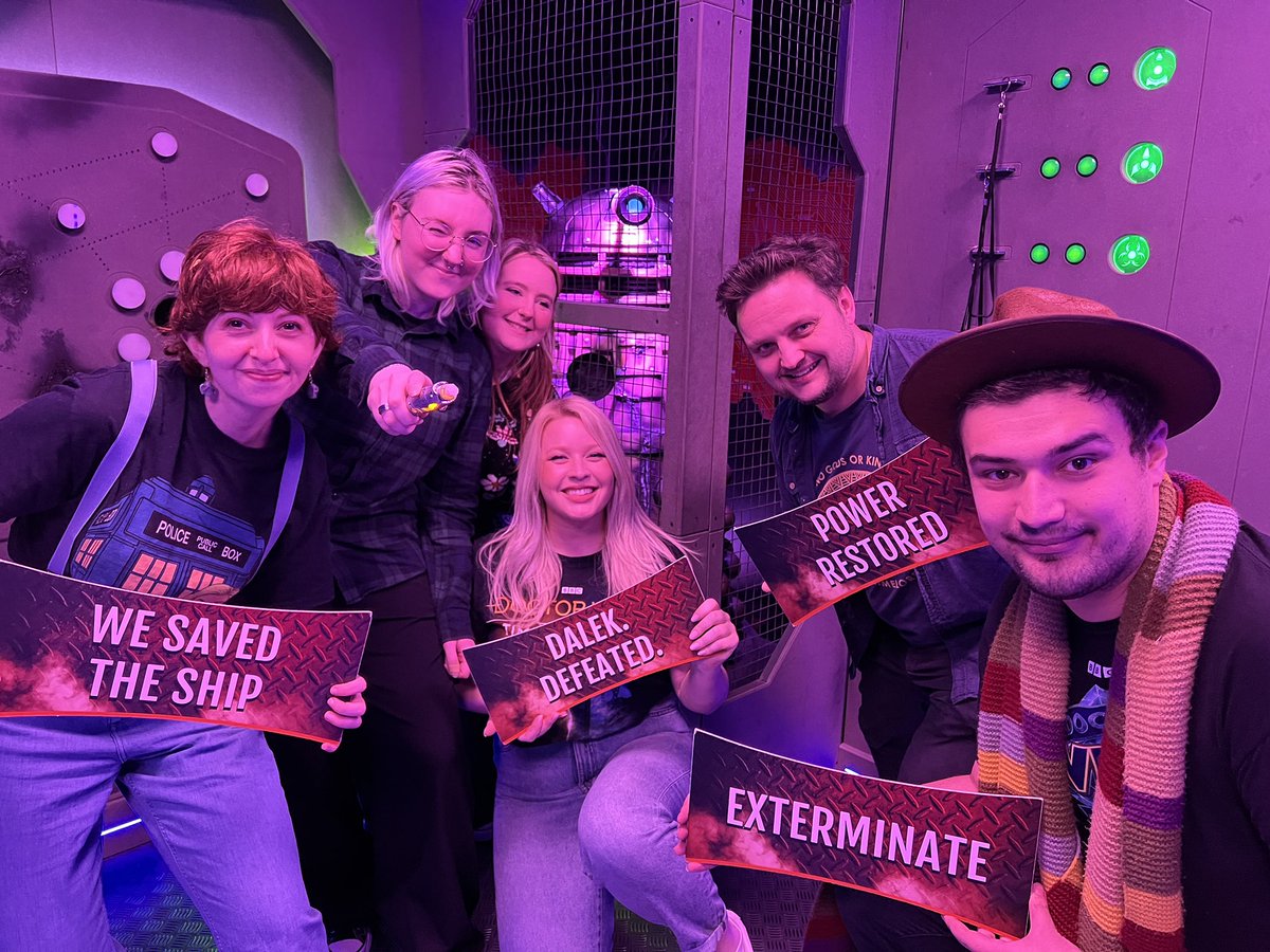 helloobenjamin's tweet photo. had the best time today at @EscapeHuntUK !! we defeated the dalek with just 6 minutes to spare!! #EscapeHunt #DoctorWho https://t.co/061X86b2ft
