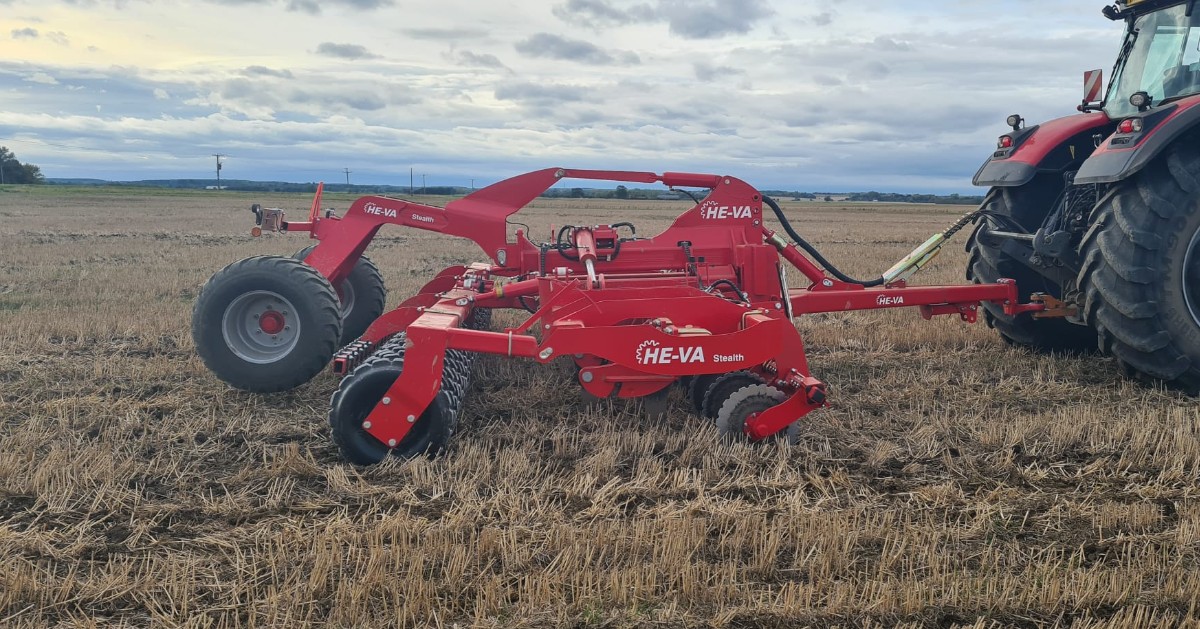 HEVA_uk's tweet photo. Would you like to demo our 6m trailed shearbolt Stealth LD subsoiler?
Enquire with your local HE-VA dealer, or click here: https://t.co/WOdbzL54zx
#lowdisturbance #soilhealth #soilconditioning https://t.co/N0zCKIOf4B