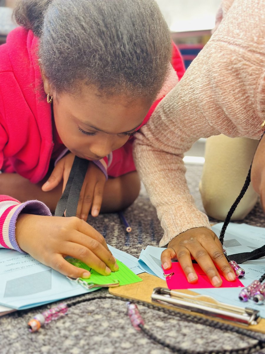 Dunbar_Magnet's tweet photo. We are looking for current 2nd and 3rd grade mathematicians that are interested in applying for our Math Academy Program in @HillsboroughSch! Our info session is open to families wanting to learn more next Thursday, March 30 at 6pm #ONLYatDunbar! @SDHCMagnet https://t.co/OX5qxDW1oz