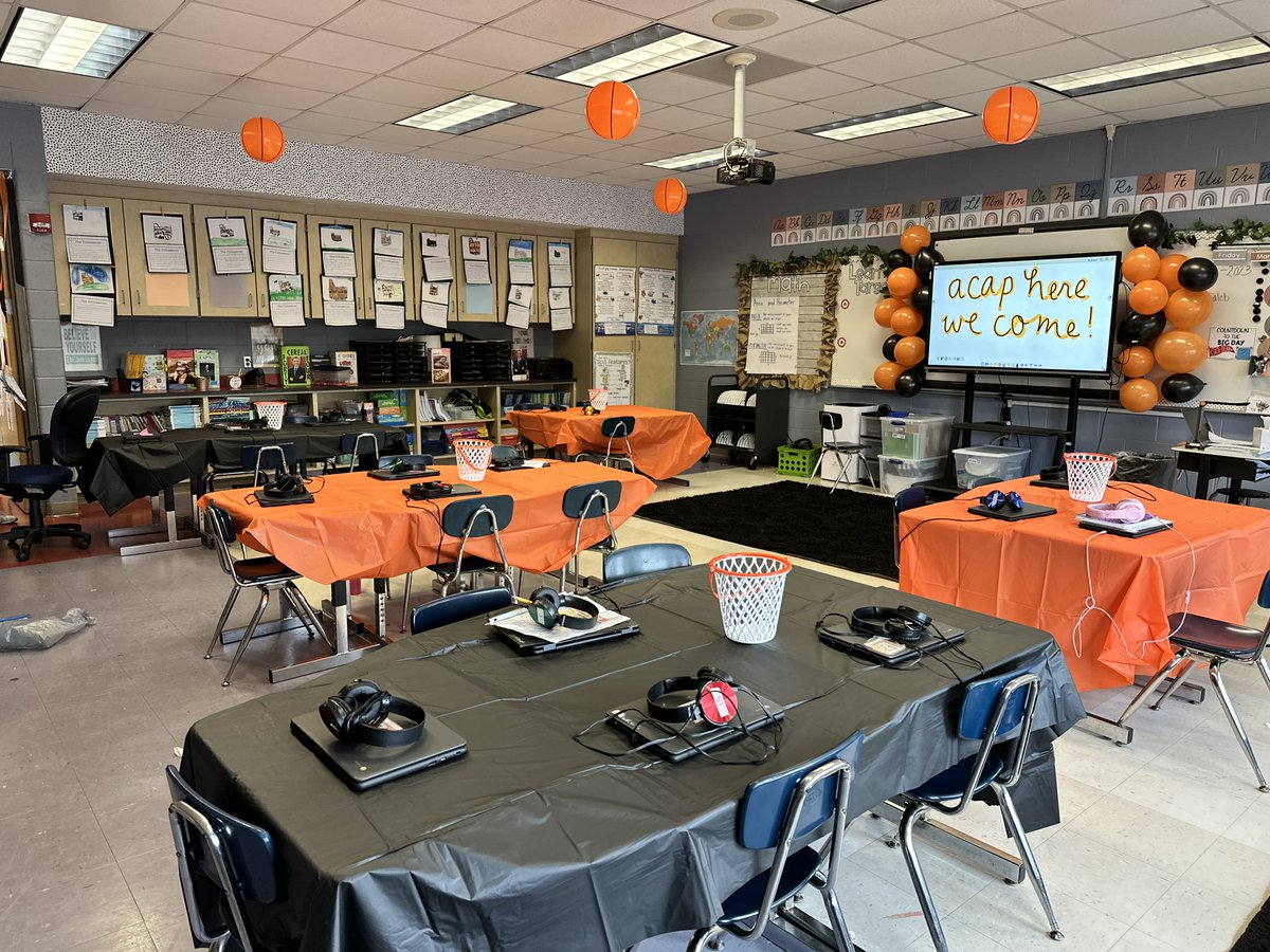 missratliff_'s tweet photo. In preparation for the ACAP test, 3rd grade classrooms were transformed into March Madness courts! What a fun and creative way to prepare students for the ACAP! #improvingyourpractice https://t.co/vb780b1Pav