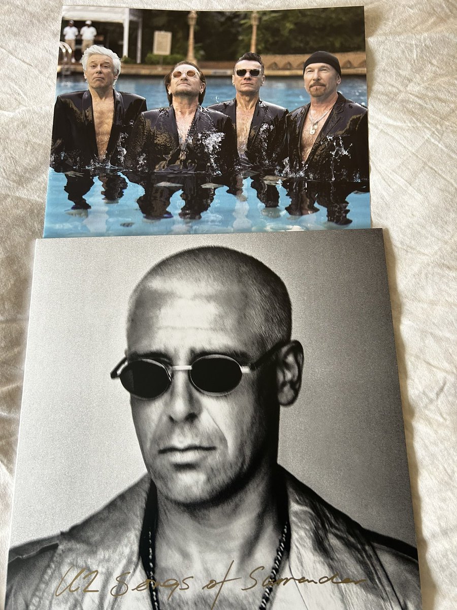 bear_fuzzy's tweet image. Music for the day….Thursday.

“I waited patiently for the Lord”
- ‘40’, U2

The 4LP set has arrived, it’s finally in hand.

Songs of Surrender, U2 (2023)

#U2SOS40 #U2SOS #SongsOfSurrender #Vinyl