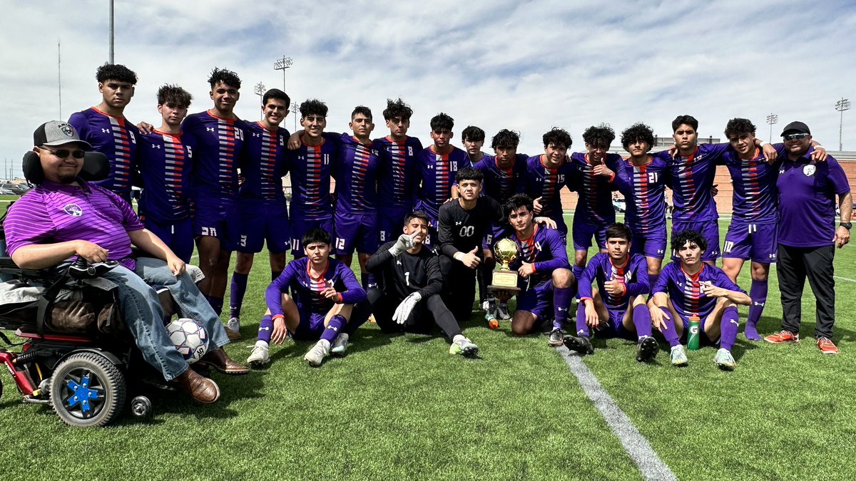 ldurbin's tweet image. Final in Andrews, TX: Eastlake dominates possession and gets the victory 3-1 against San Angelo Central. Goals scored by Gustavo Muela (1) and Julian Aleman (2). #FTF #TeamSISD #6MoreToGo