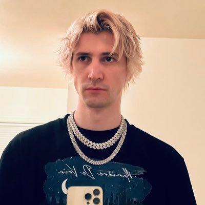 CrageKenny's tweet photo. @Clix Close. Love you bro though W hair https://t.co/d7d0HzaPfT
