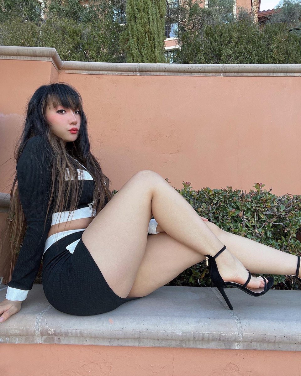 Dr. Ankh Johnson on Twitter "RT itseunchae Posing"