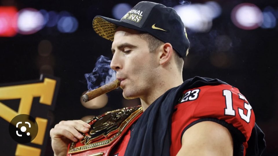 TJA4Michigan's tweet image. What can Stetson Bennett &amp;amp; Joe Burrough do that Ferris State’s Coach Annese can’t? Smoke a cigar after the Natty without NCAA sanctions. #NCAAOutofControl