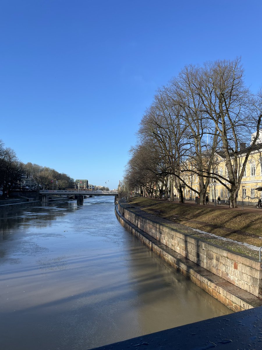 #työmatkapyöräily on sujunut vaihtelevissa #sää olosuhteissa tällä viikolla: sumua, aurinkoa, sadetta, räntää, lämmintä, kylmää #kevät #turku