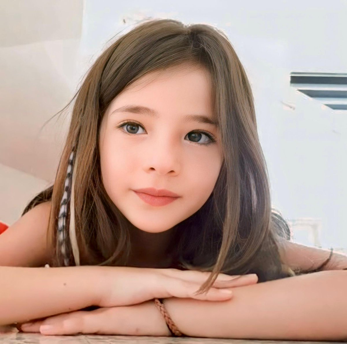 Bütün yollarımın sana çıktığı yerde bütün hayatımın sen olduğu yerde bütün duygularımın sen olduğu yerde ... senin olmaman sadece fotoğraf ve anılarını yaşamak ne kadar zormuş ne kadar acıymış babam.. biz nasıl özlüyorsak oda bizi özlemiştir. En kısa zamanda kavuşmak dileğiyle..