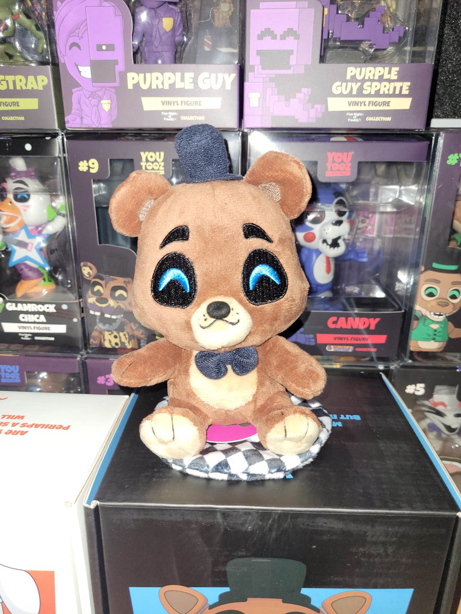 FazBearCollects's tweet photo. 🐻My @youtooz shoulder plush came today🤩🤩🤩❤️🐻
#youtooz #shoulderrider #fnafmerch #fivenightsatfreddys https://t.co/7ah61oSrig