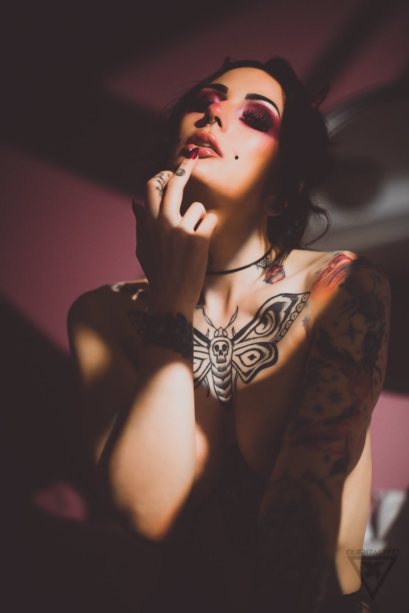 Caught Alive! Media tweet media