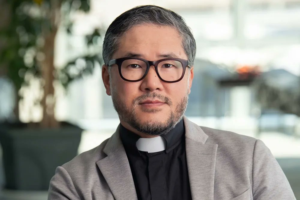 Our guest preacher this Sunday, March 26, will be the Rev. @EugeneCho , the president and CEO of @bread4theworld . We will welcome as our guest musicians the @ciompiquartet , Duke's own string quartet comprising members of the music faculty.

Details: buff.ly/3FNzQeK