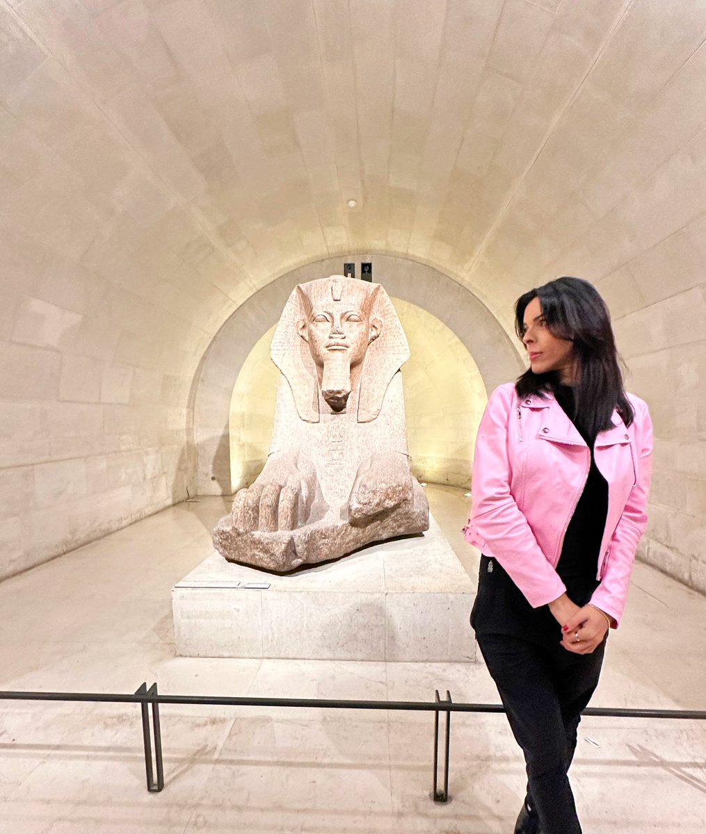 nicolydj's tweet photo. O Egito me fascina! ✨
Grande Esfinge de Tanis 2600 a.C.
.
.
.
.
.
.
#nickinparis #grandeesfingedetanis #museudolouvre #paris #france #explorar #foto #egito #lifestyle #djlife #djnicoly #dj https://t.co/9JiHZbx2J2