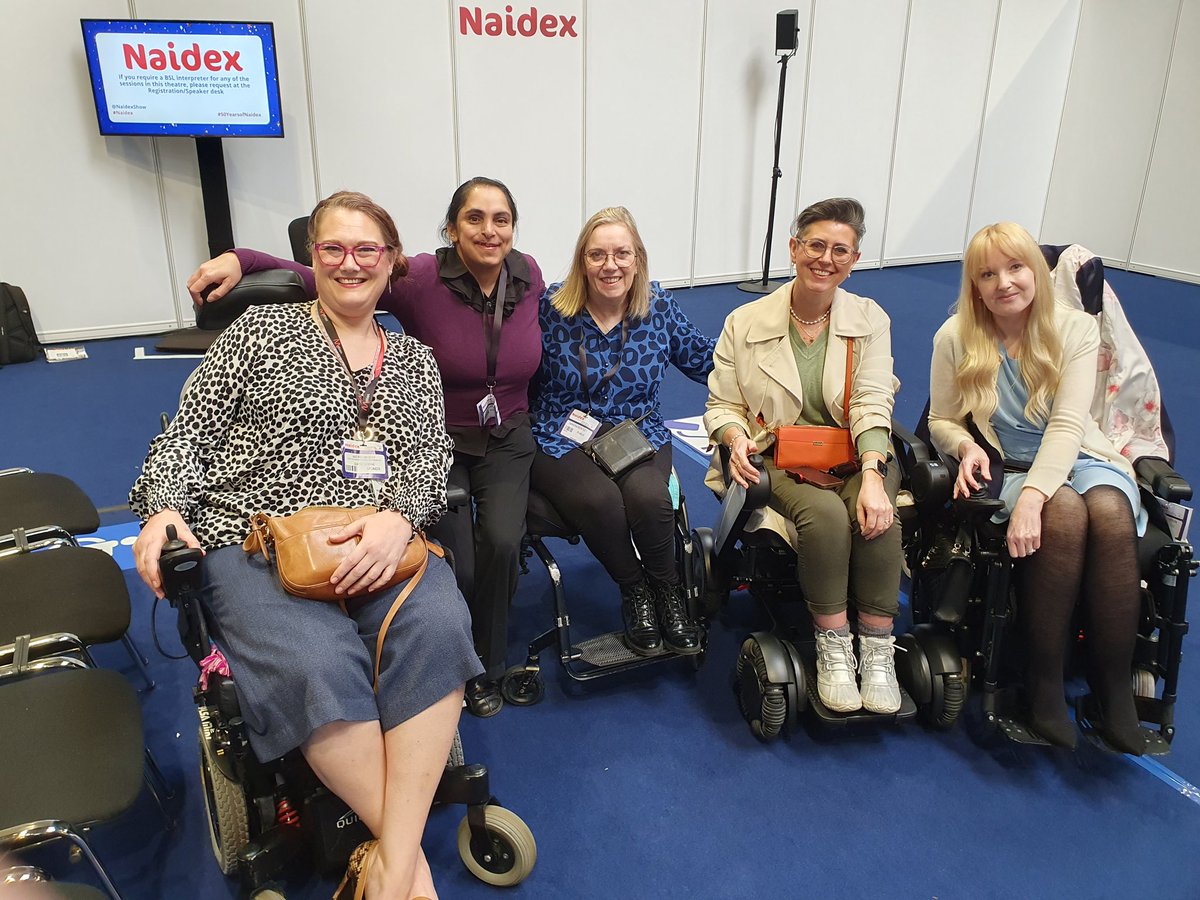 AvrilCoelho's tweet photo. What a fabulous day at #Naidex #50YearsofNaidex at the NEC today with my friend @ScottyMcLeod to see our inspirational friend @imisaacharvey MBE doing a fireside chat on the main stage.
Lovely to meet in person Kat, Sandra, Sandie, Peter, Beaver and Shani. https://t.co/ZrqAKXvPRR