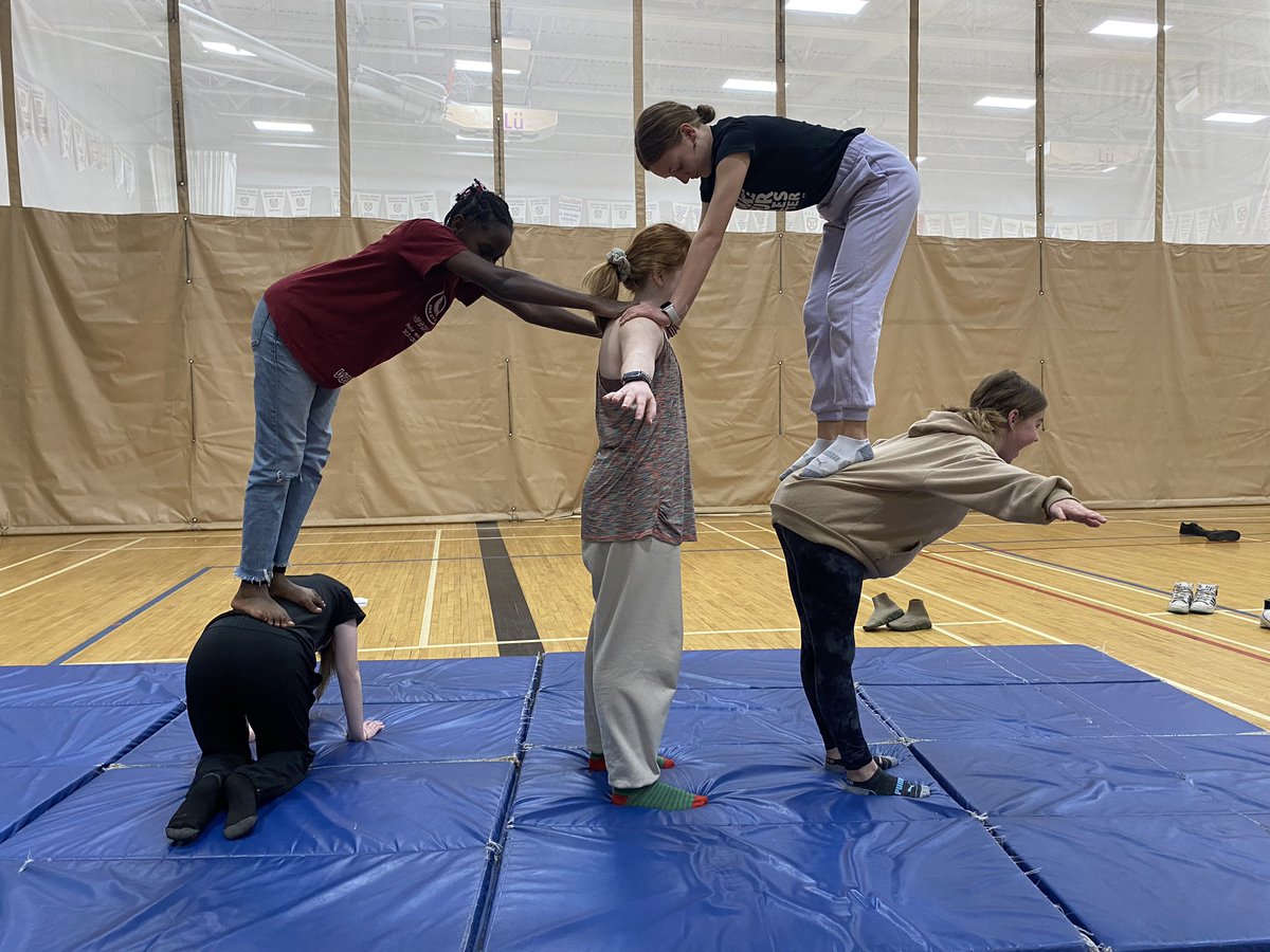 Mrs. Dulhanty tweet media