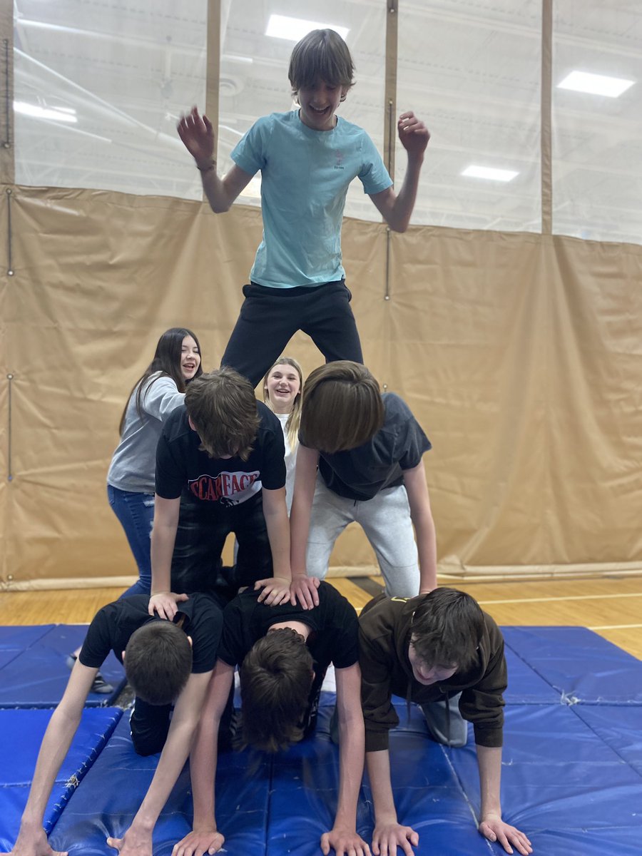 Mrs. Dulhanty tweet media