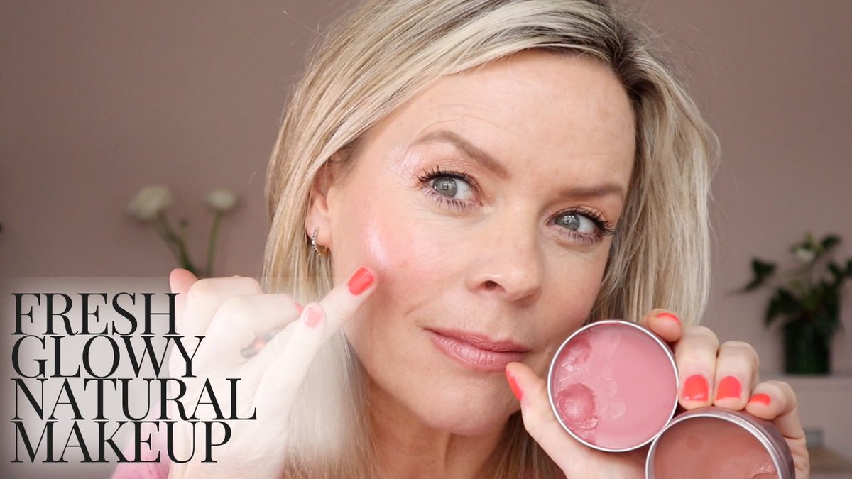 Today on #SpeedBeauty I show you how to create a fresh and glowy natural makeup with some lovely new makeup finds, watch here  youtu.be/dyUBBykclyg