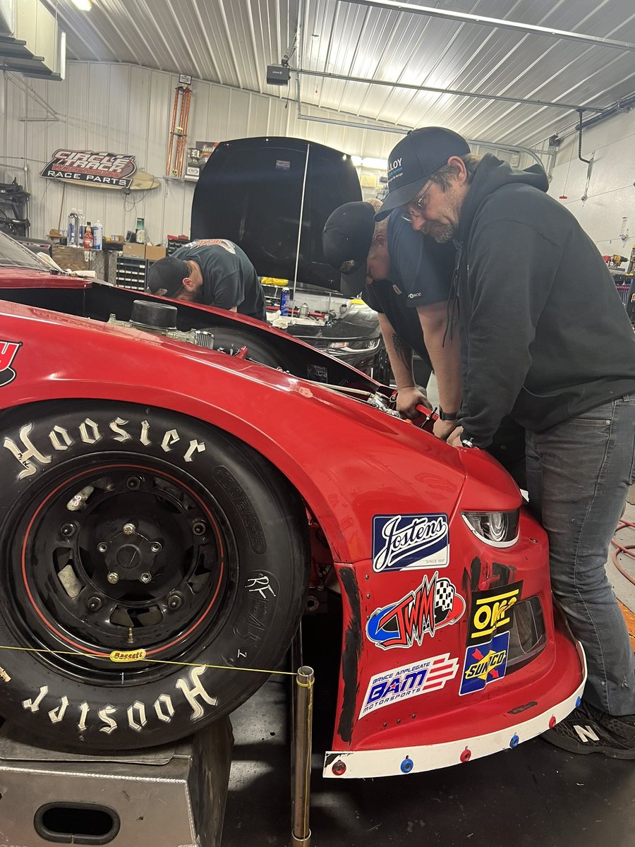 Josh6williams's tweet image. Every day 🏁🏁 #HomeGrownPulldown