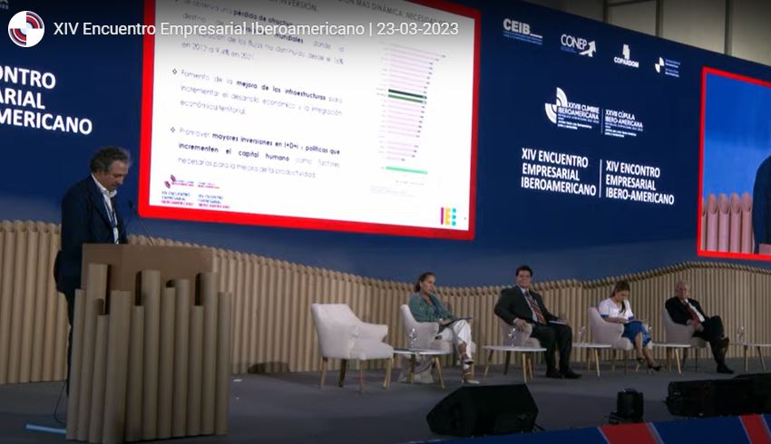 fedecamaras's tweet photo. #EncuentroEmpresarialIberoamericano analizando el "Compromiso con la inversión", con la participación de Leonie Roca, Vicepdta @CONFIEP; María Paz Jervis, pdta Federación Nacional de Cámaras de Industrias del Ecuador; Enrique Egloff,  #FEDEPRICAP y Julio Brache, AIRD y CONEP https://t.co/FD2S2OIX9b