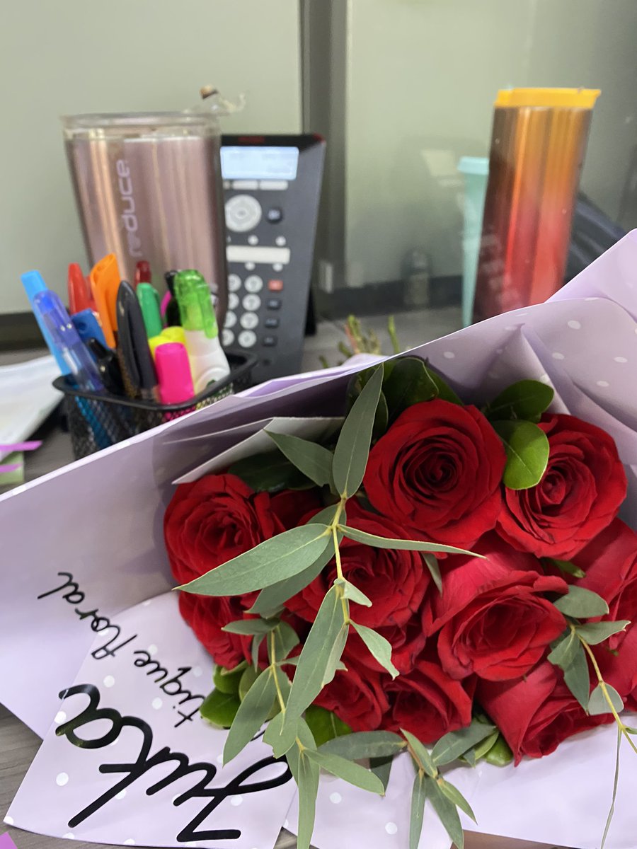 ElizaMinjarez's tweet photo. El sabe los detalles que me siguen haciendo feliz. ♥️ https://t.co/hkSVengsat