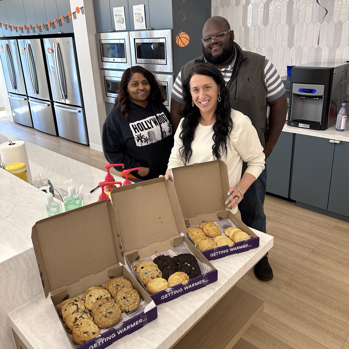 sasrlink's tweet image. Monthly Birthday Celebration! Happy Birthday Shanequa, BJ, and Nicole!
Comment your Birthday below if you were born in March so we can all celebrate together! 🎉 #SASR #Birthday