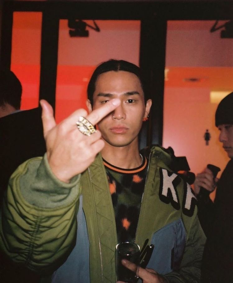 not so hourly minsik tweet media