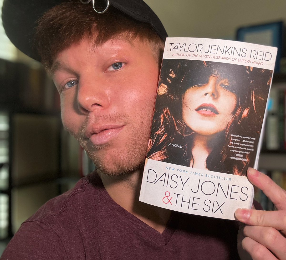 dpbryantauthor's tweet photo. Five ⭐️ read recommendation @tjenkinsreid 📕 Can’t wait to watch the series! 😬 
#DaisyJonesAndTheSix #taylorjenkinsreid #readingrec #amreading https://t.co/qTOLu4m60h