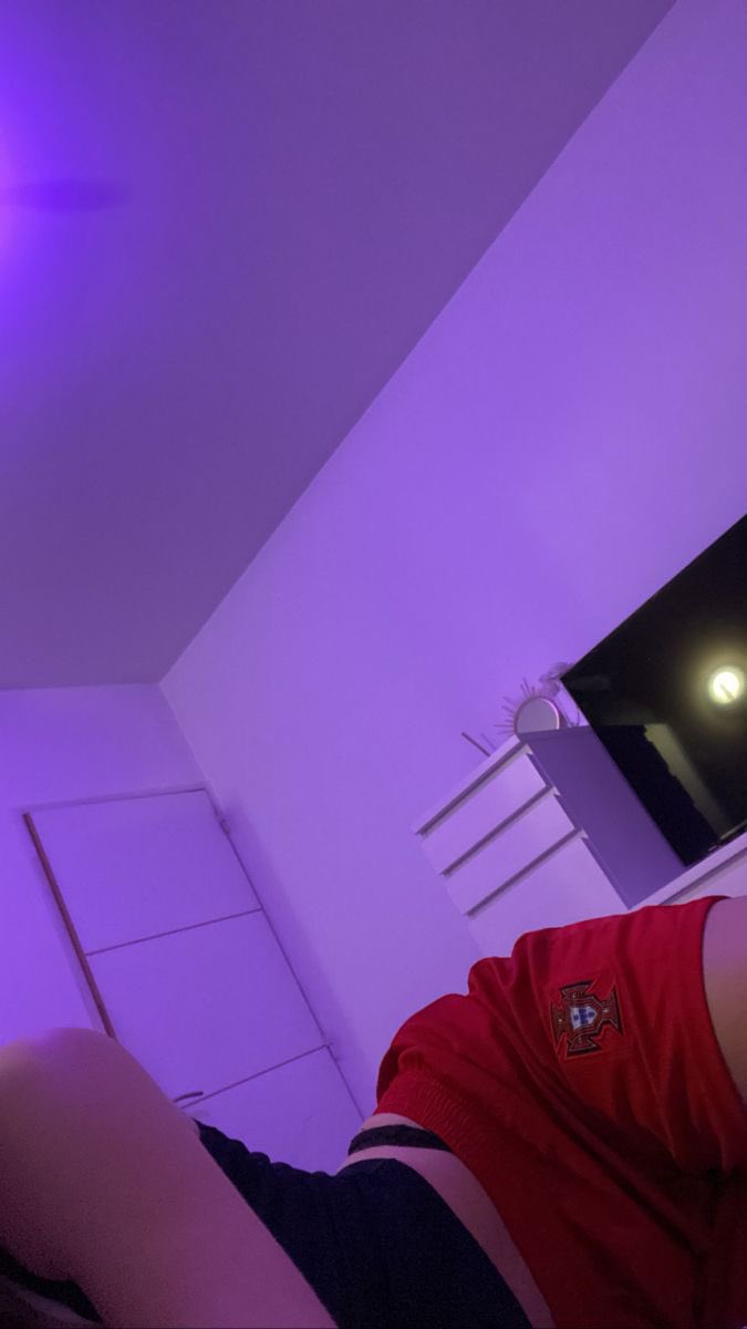 NudeuseMia's tweet photo. Je suis toutes seul 🥰 je vais nude pour mes clients 💋
Mes tarifs en privée venez ! https://t.co/ehZxJvS6pE
