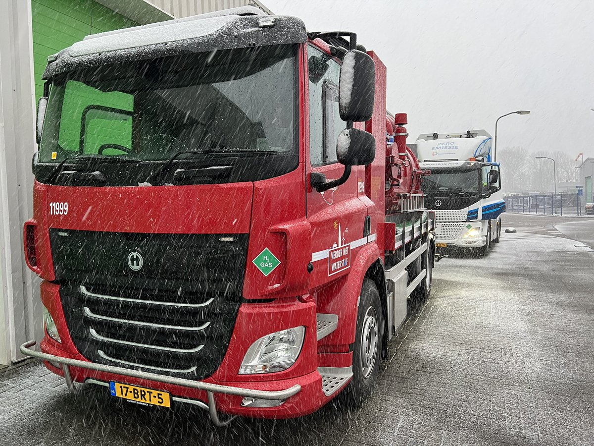En door 💪💪.
De Holthausen waterstof trucks en waterstof bestelbussen.
Onze voertuigen rijden , werken en kan ze voor elk type werk in zetten.
Meer info Cleantechnology.nl
