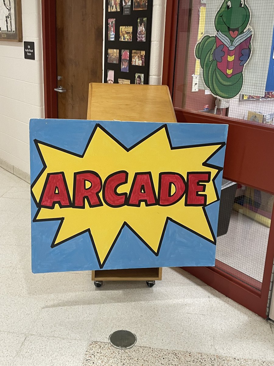 MrsSlavensClass's tweet photo. So proud of the coding club and all their hard work/preparation for today’sArcade Day! Our school really loved it! @YCDSB @GSD_ycdsb https://t.co/DT0L11u5gV