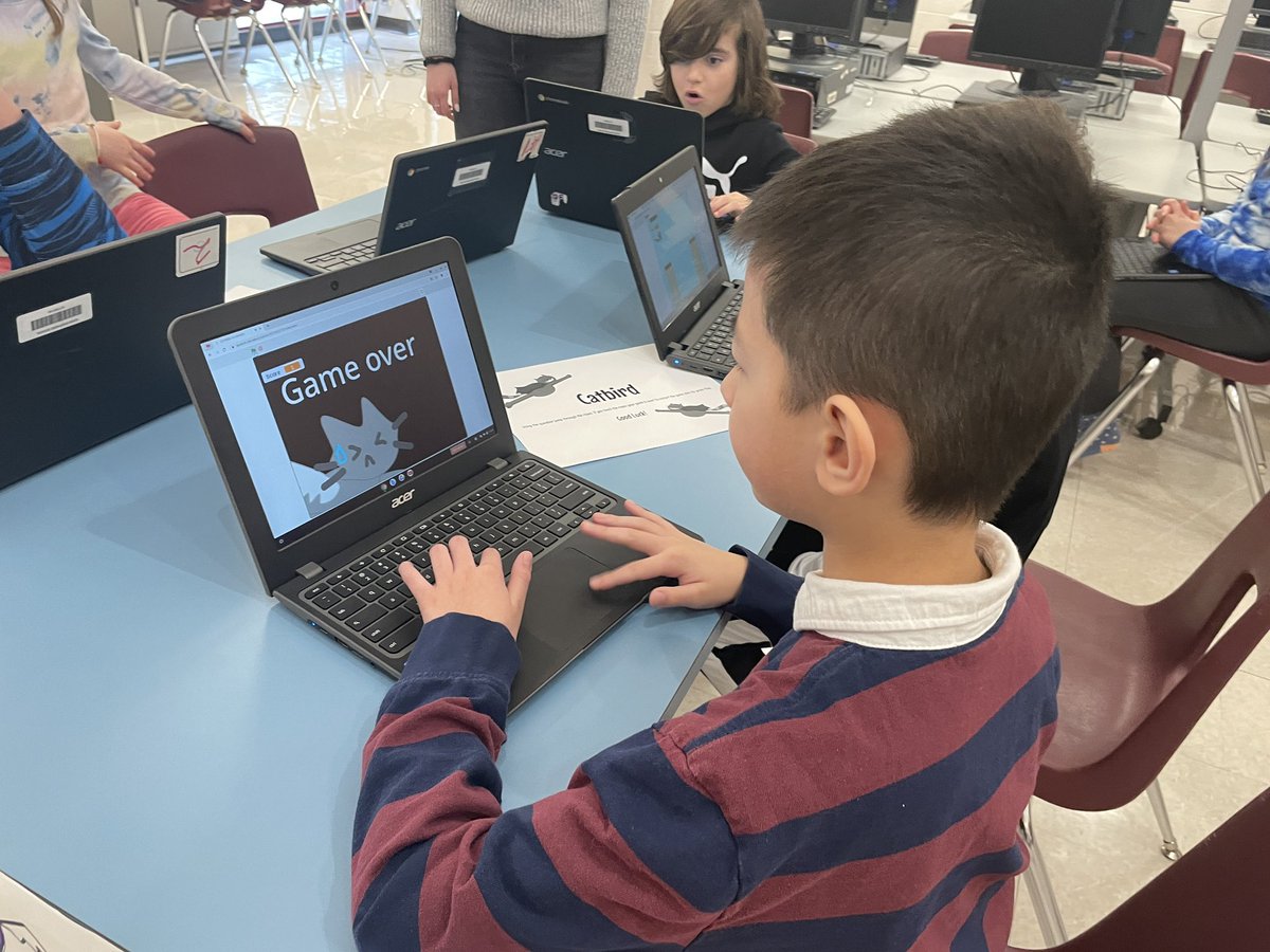 MrsSlavensClass's tweet photo. So proud of the coding club and all their hard work/preparation for today’sArcade Day! Our school really loved it! @YCDSB @GSD_ycdsb https://t.co/DT0L11u5gV