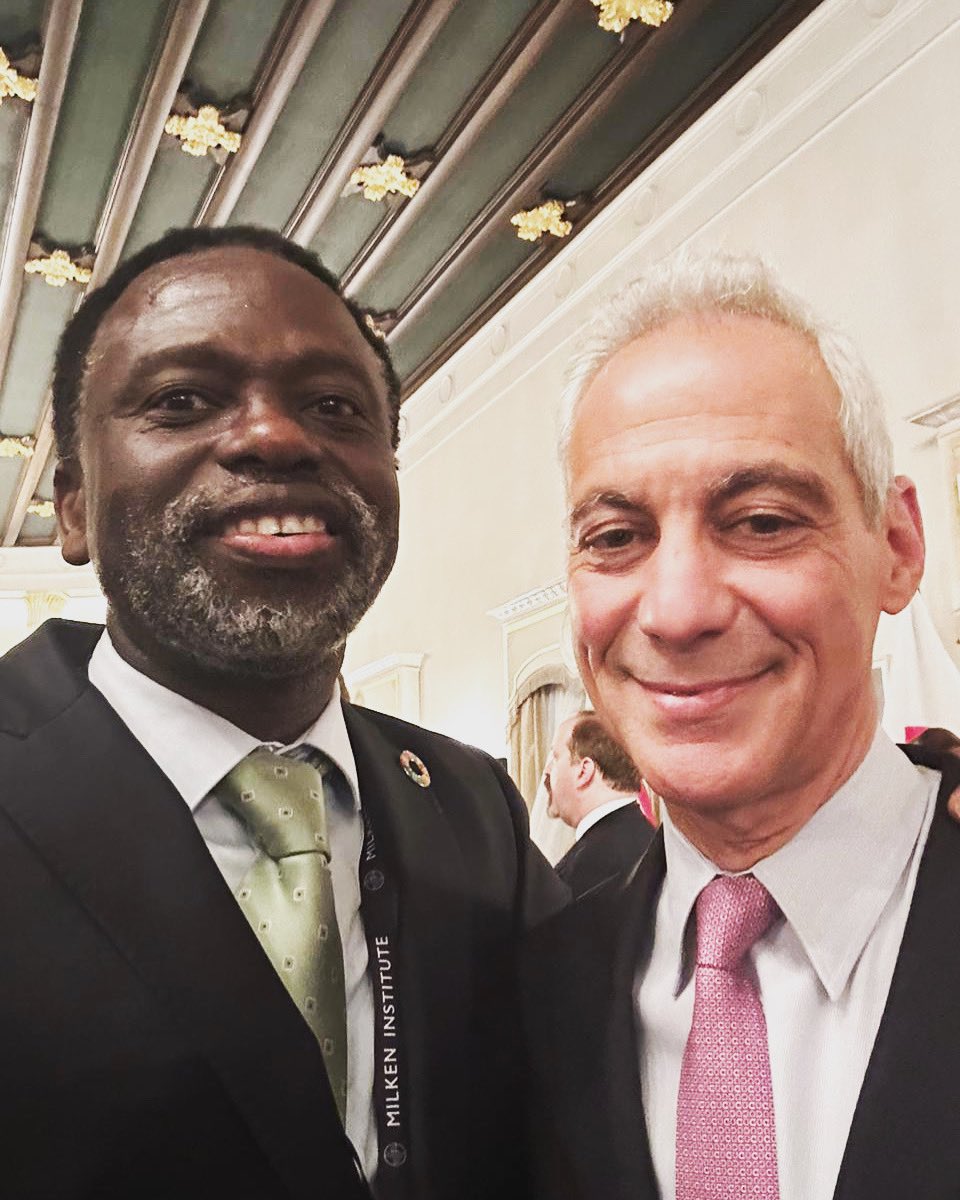 Tshilidzi Marwala チリツィ・マルワラ . 丸笑 tweet media